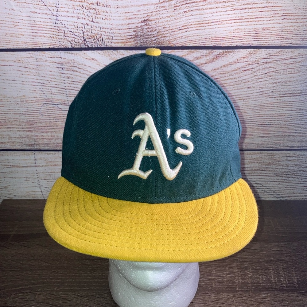 Pre Owned Oakland Athletics A's New Era Fitted 7 3/8 Cap MLB Baseball USA Made